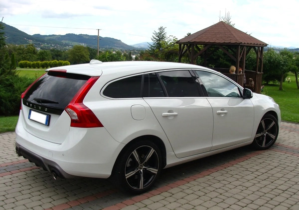 Volvo V60 cena 53000 przebieg: 162000, rok produkcji 2016 z Limanowa małe 79